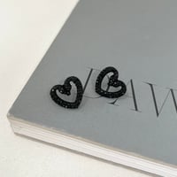 black heart pierce
