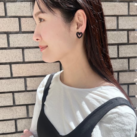 black heart pierce