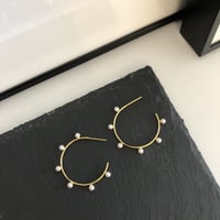 mini pearl loop pierce