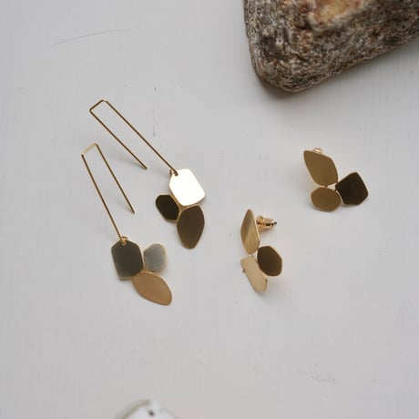 flower petal pierce