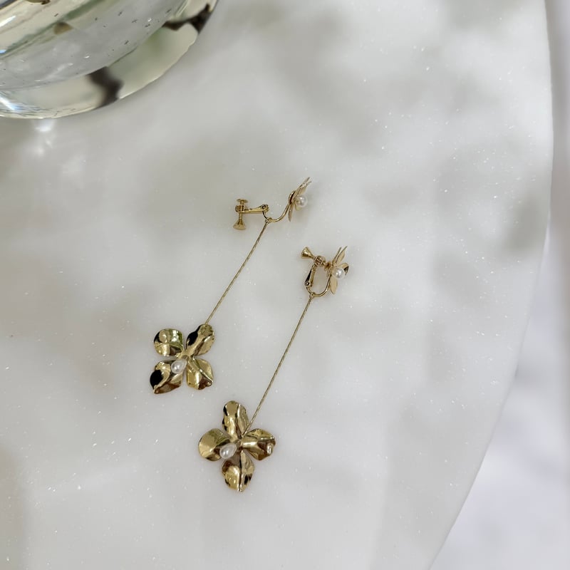 【DECOLOVE】エコーフラワーピアス 片耳でもおしゃれ 3way flower pierce | decollte_accessory
