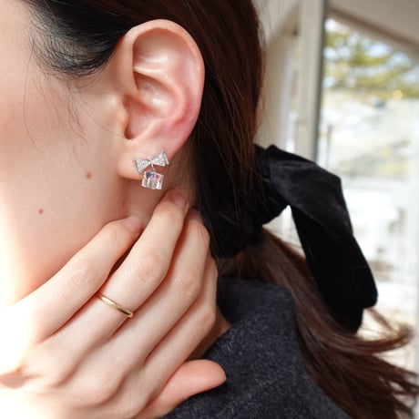 sheer ribbon pierce