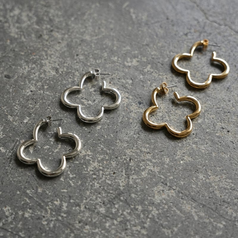 clover hoop pierce | decollte_accessory