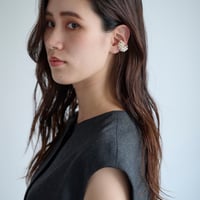 volume pearl ear cuff