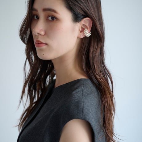volume pearl ear cuff