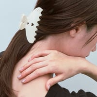 mono heart hair clip