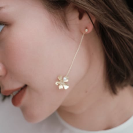 thin flower YURA pierce