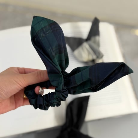 angle ribbon chouchou