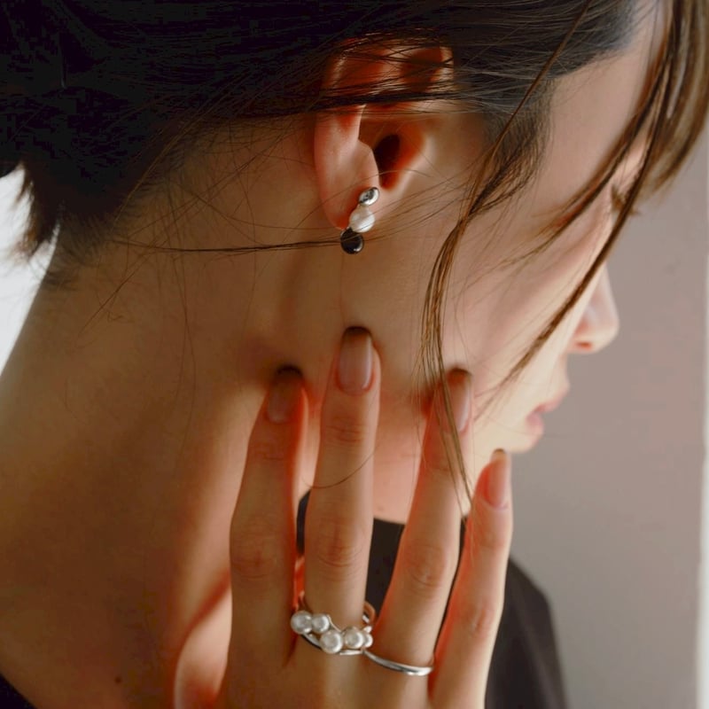 contrast ball pierce | DECOLLTE ACCESSORY