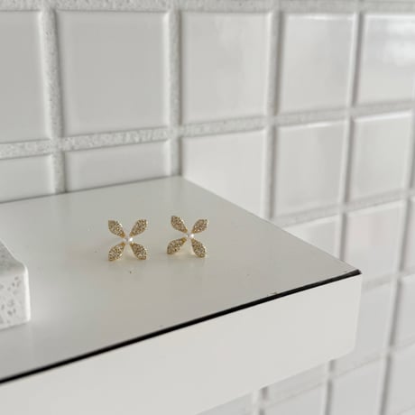 bloom pearl pierce
