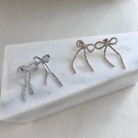 sway bijou ribbon pierce