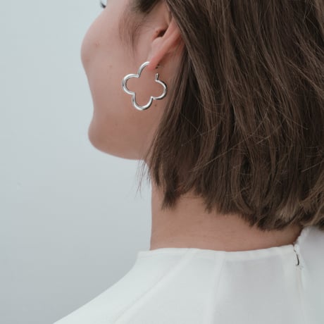 clover hoop pierce/earring