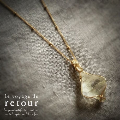 Harmonious Balancer A - FLUORITE octahedron シャンパンゴールド