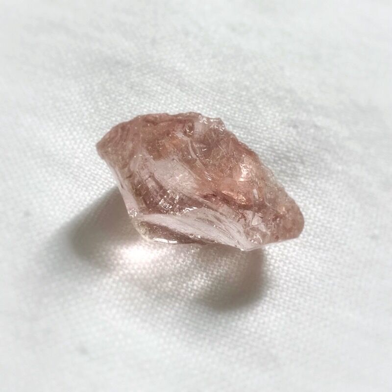 シエラ産 ピーチピンクアンダラ | le voyage de retour