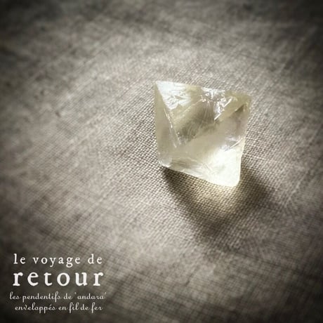 Harmonious Balancer A - FLUORITE octahedron シャンパンゴールド