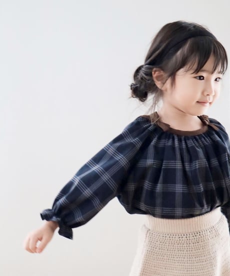 shoulder ribbon blouse