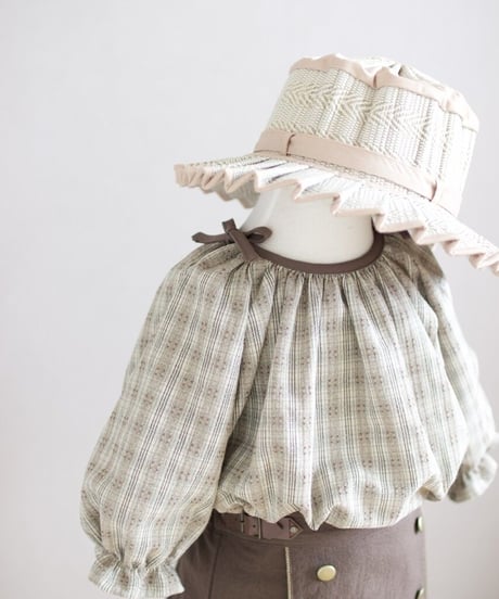 shoulder ribbon blouse