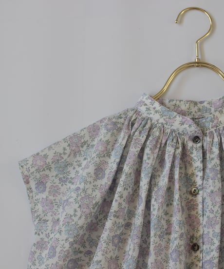 square blouse