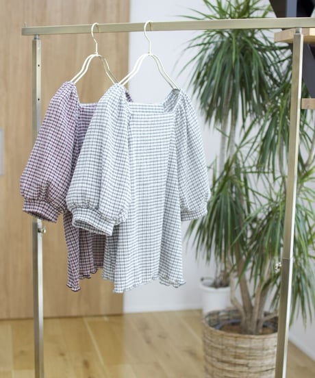 square neck cut&sew