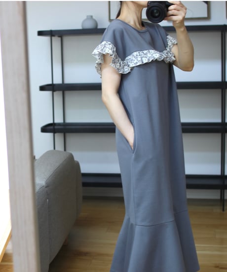 square french one-piece