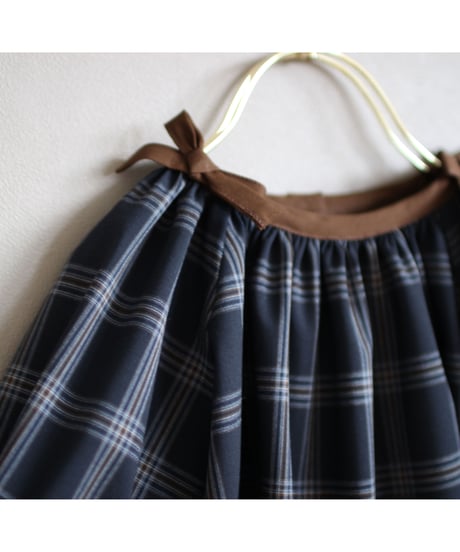 shoulder ribbon blouse