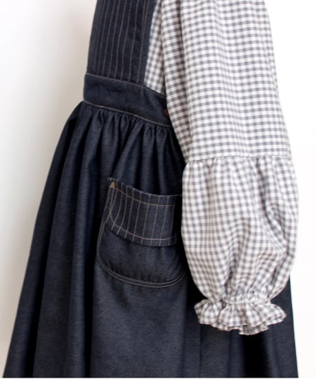 90〜110 gingham check tiered blouse