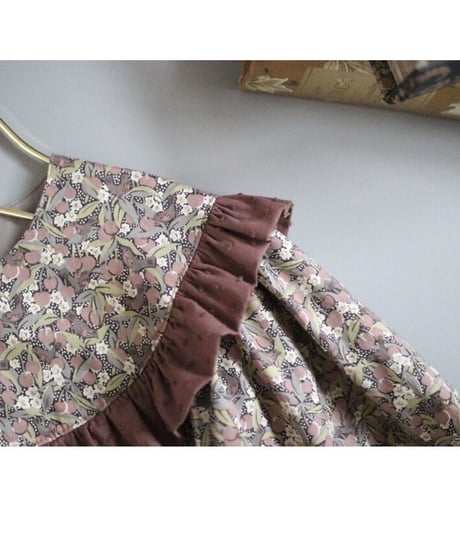 Cherry ripe/Round yoke blouse