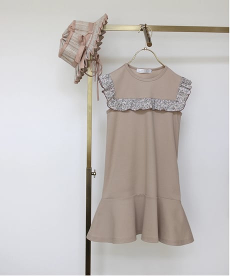 square french one-piece