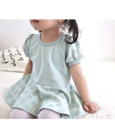 peplum puff sleeve cut&sew