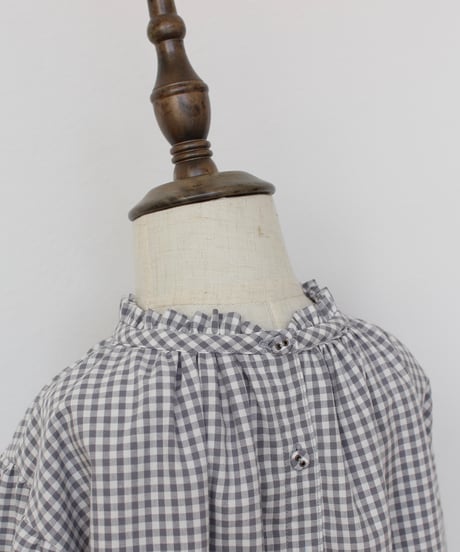 90〜110 gingham check tiered blouse