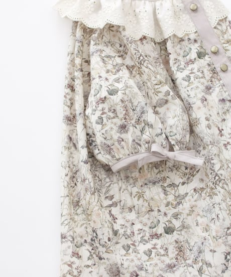 ribbon blouse/wild flowers