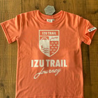 KIDS【IZU TRAIL Journey】 Emblem Tee 2024 フラミンゴピンク