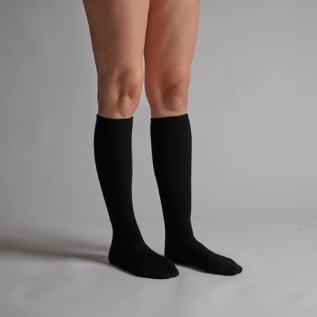 MERINO-WOOL CHEWY HIGH-SOCKS-BLACK
