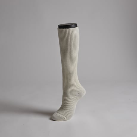 MERINO-WOOL CHEWY HIGH-SOCKS-IVORY