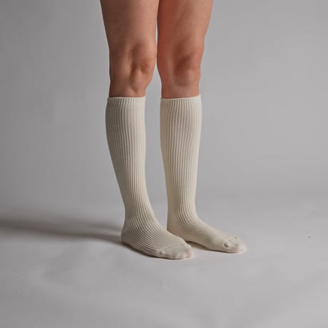 MERINO-WOOL CHEWY HIGH-SOCKS-IVORY