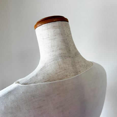 SILK-VEIL BOAT-NECK【IVORY】Size M-L