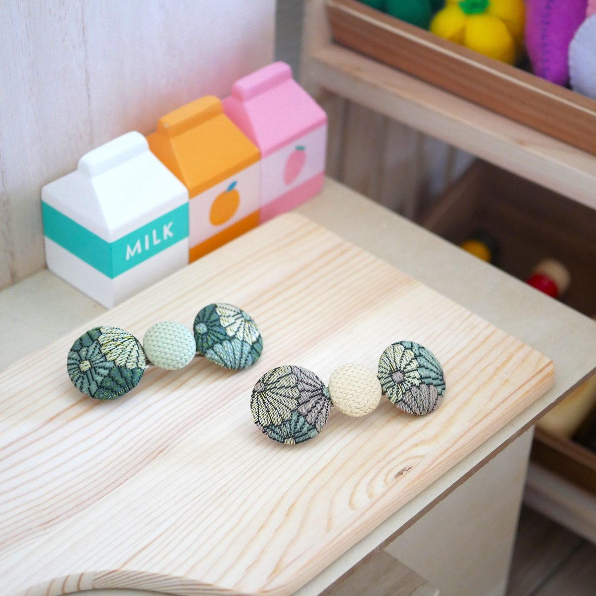 新品未使用！ AKKA ブリジットミニ リボンモチーフ バレッタ セット