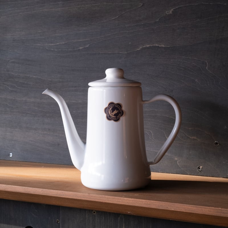 高い機能性と飽きの来ない美しさ「月兎印スリムポット0.7L」 1〜2杯用