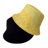 REVERSIBLE PAISLEY BUCKET HAT