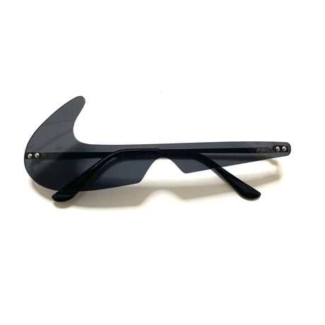SWOOSH SUNGLASSES