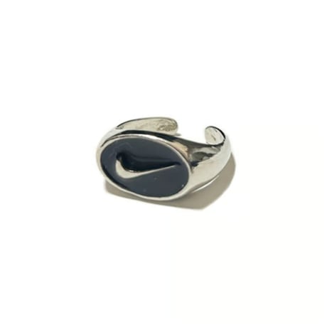 SWOOSH RING