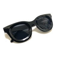 SUNGLASSES BOSTON