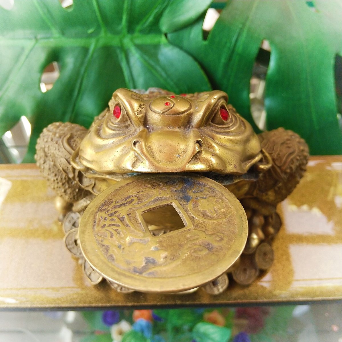 Big Gold Toad | FENGSHUI & FLEUR MARI