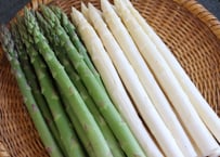 ④お気軽アスパラ800g（有機グリーンアスパラ＆有機ホワイトアスパラ）