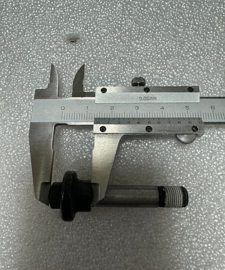 MAVIC　ホイール アクセサリー 　32413001 REAR AXLE BOLT M10/ED10
