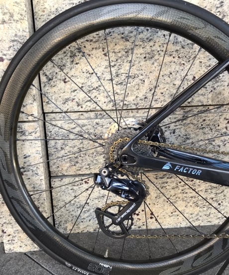 Factor DiscDirect mount hanger
