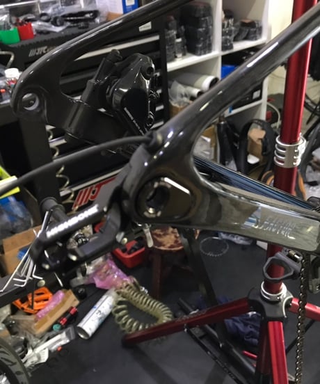Factor DiscDirect mount hanger
