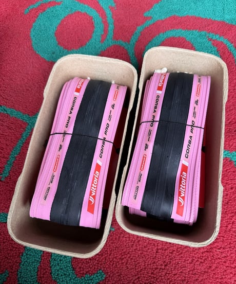 VITTORIA CORSA PRO  限定GIRO　当店2本セット販売