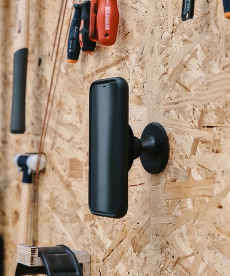 VACUUM WALL BASE