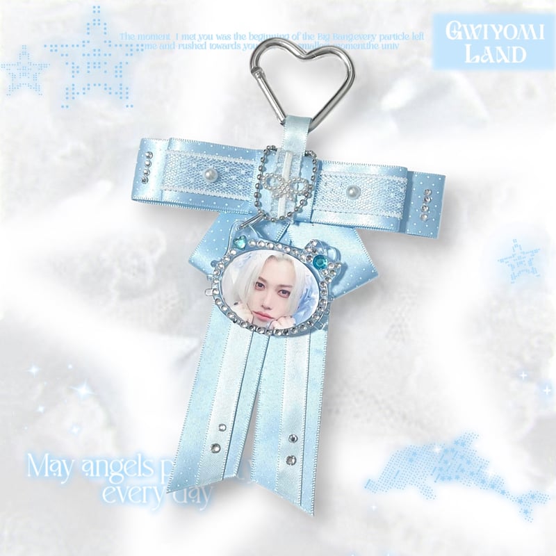 ハンドメイド☆キッズリボン☆水色☆大きめ☆揺れるチャーム付き